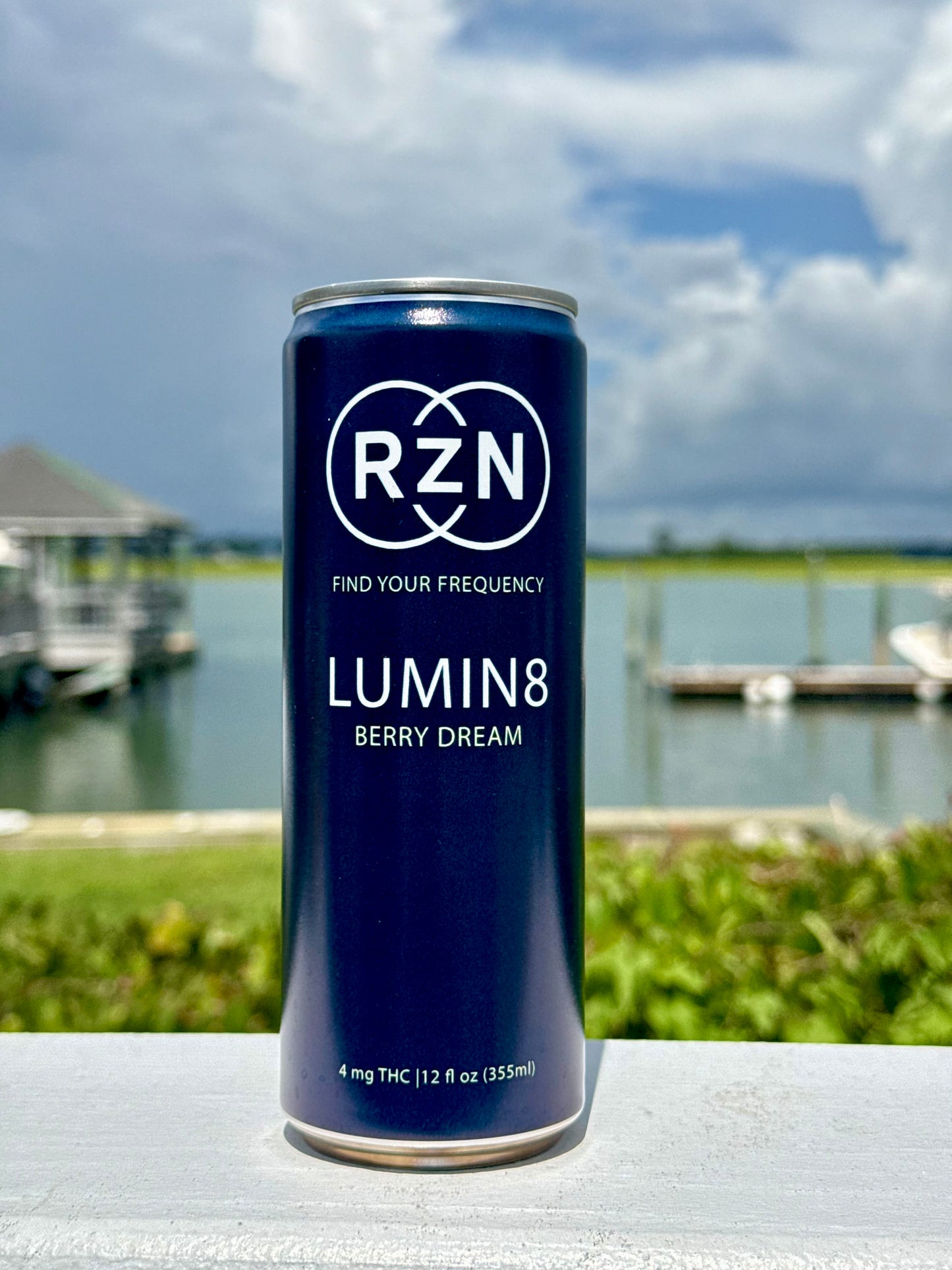 LUMIN8 - Berry Dream 4 pack of 12 ounce cans